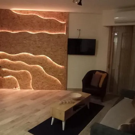 Gallery House In דירה *
