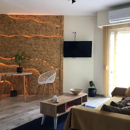 Gallery House In דירה